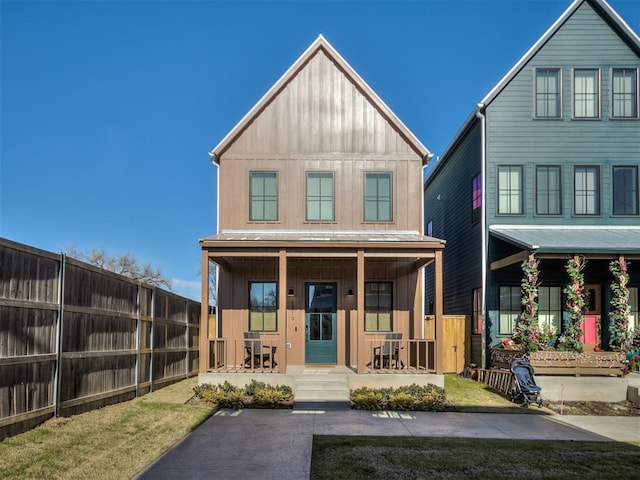 view of front of home with covered porch