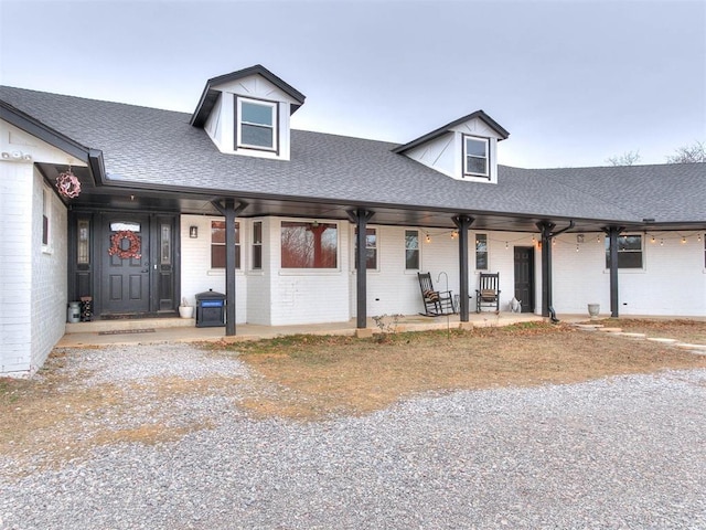 view of front of house featuring a porch