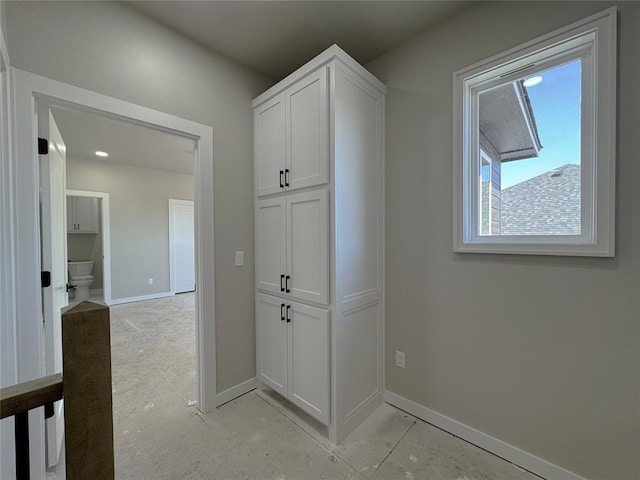 7225 NW 154th St, Edmond, OK 73013 - entryway with baseboards
