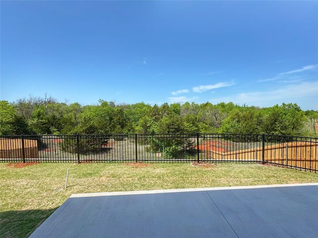15521 Aparados Way, Edmond, OK 73013 - view of yard with fence