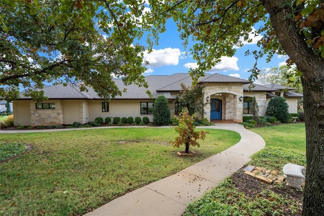 view of front of house with a front yard