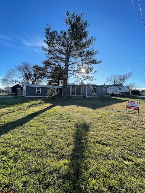 804 Walker Ave, Lone Wolf, OK 73655 - photo 6