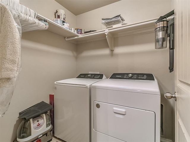 laundry room featuring independent washer and dryer