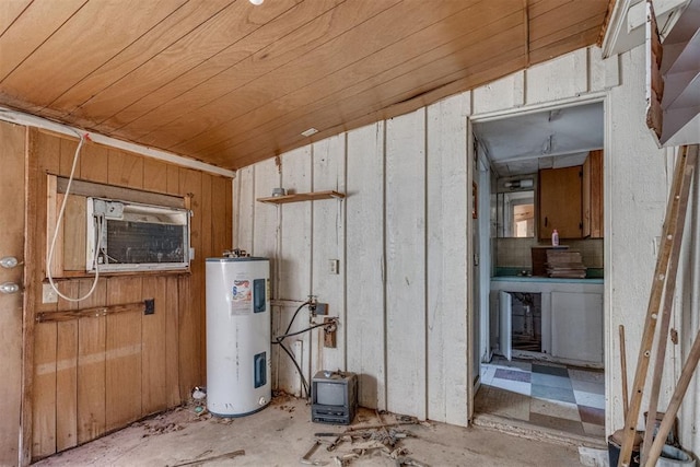 21731 E Fifth St, Hinton, OK 73047 - utilities featuring water heater