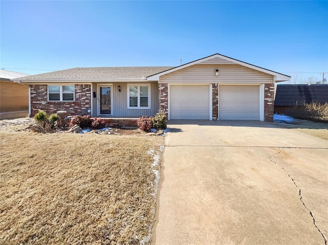 single story home featuring a garage