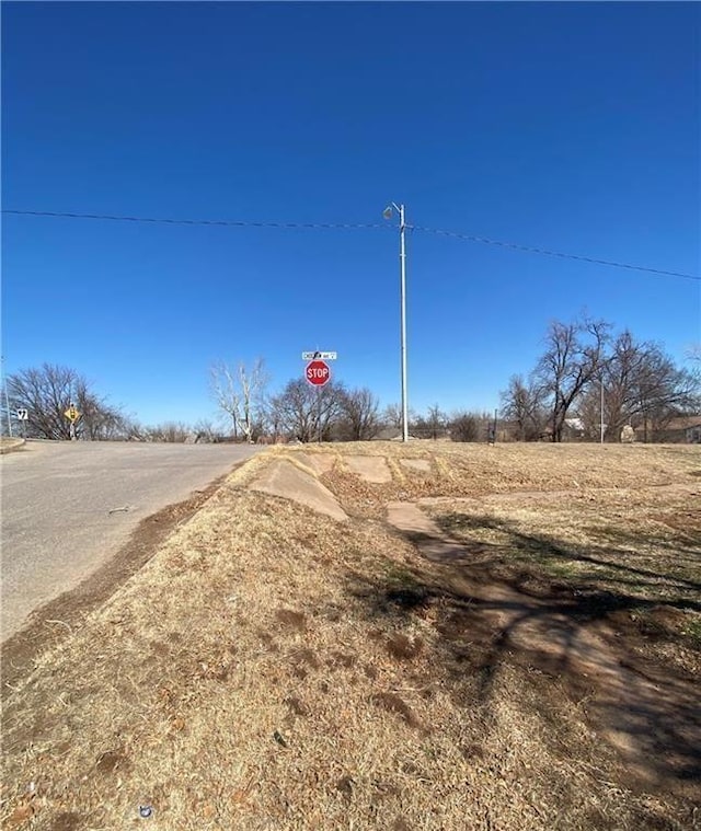 1121 W Choctaw Ave, Chickasha OK, 73018 land for sale