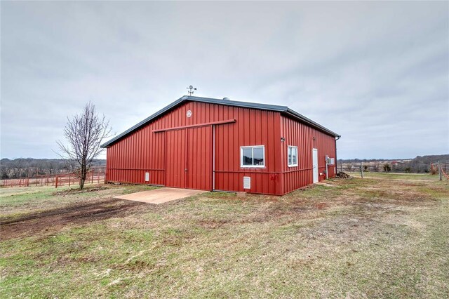 1901 E 15th St, Chandler, OK 74834 - view of pole building featuring a rural view