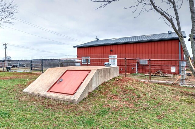 1901 E 15th St, Chandler, OK 74834 - entry to storm shelter