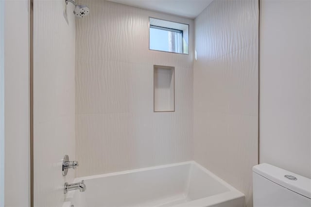 841 NW 6th St, Oklahoma City, OK 73106 - bathroom featuring toilet and shower / bathtub combination