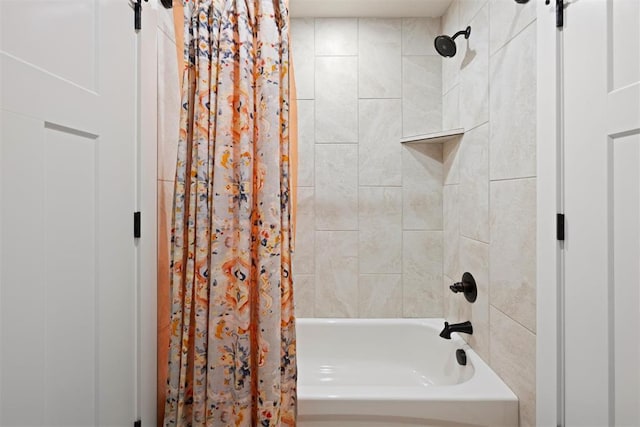 full bathroom featuring shower / tub combo with curtain