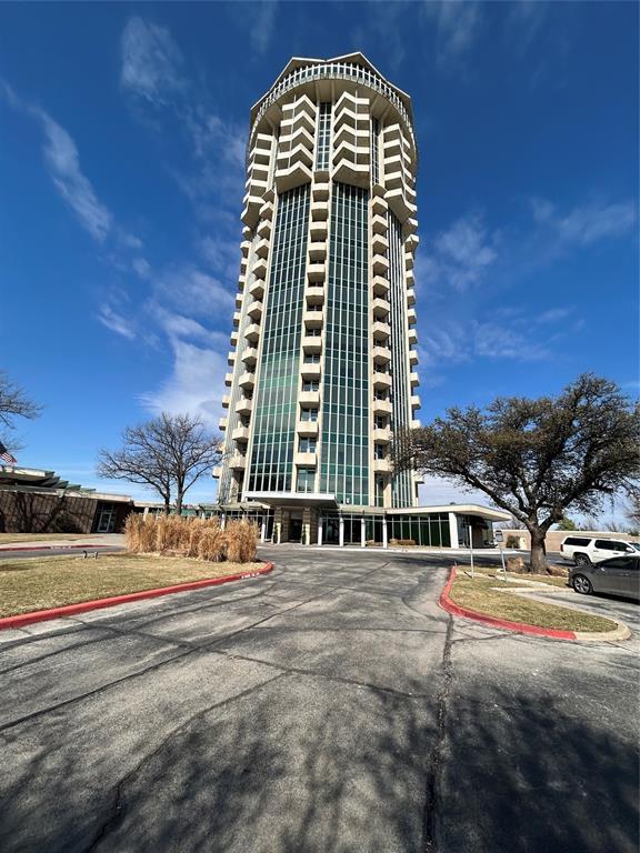 view of building exterior