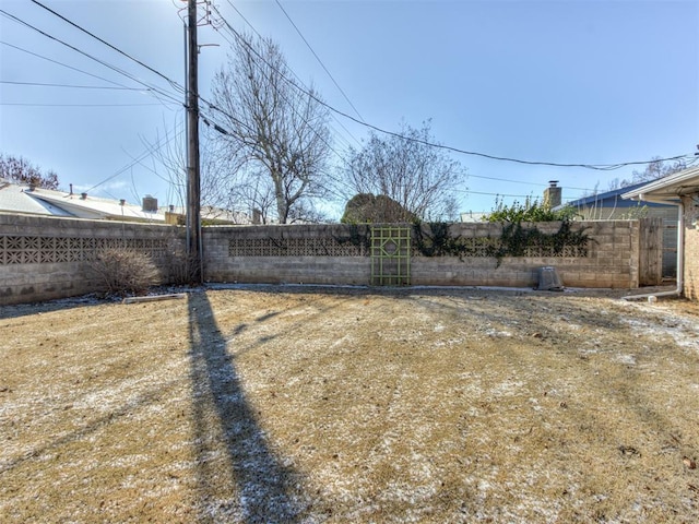 7000 N Libby Ave, Oklahoma City, OK 73132 - view of yard