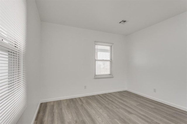 1617 NW 31st St, Oklahoma City, OK 73118 - empty room with light hardwood / wood-style flooring