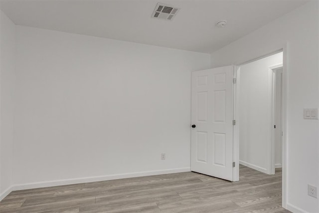 1617 NW 31st St, Oklahoma City, OK 73118 - empty room featuring light hardwood / wood-style flooring