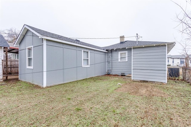 1617 NW 31st St, Oklahoma City, OK 73118 - back of property with a lawn