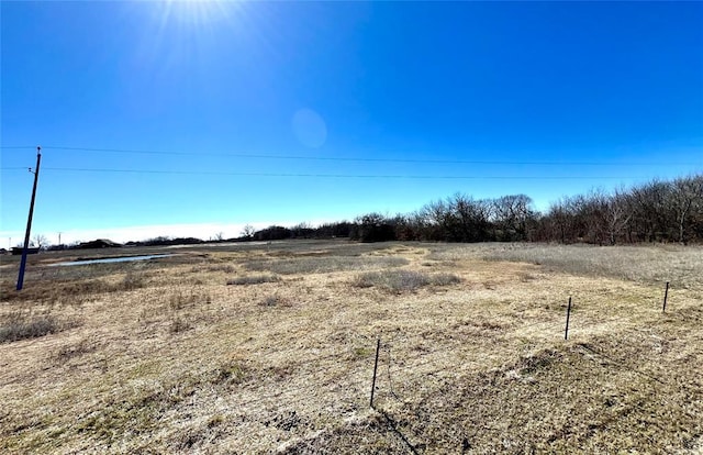 view of yard featuring a rural view