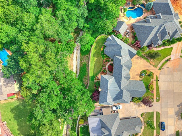 405 Flint Ridge Ct, Norman, OK 73072 - aerial view of a pool
