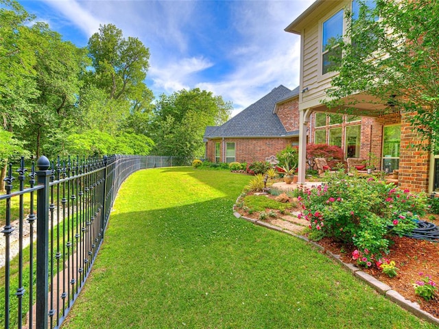405 Flint Ridge Ct, Norman, OK 73072 - view of yard