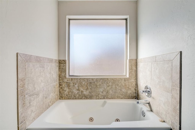 8016 Heather Glen Dr, Yukon, OK 73099 - bathroom with a whirlpool tub