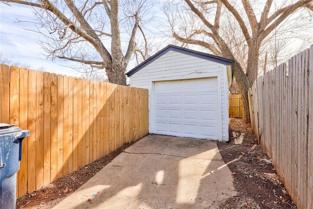 414 NW 50th St, Oklahoma City, OK 73118 - detached garage with driveway and fence