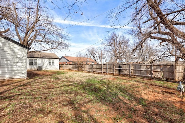 414 NW 50th St, Oklahoma City, OK 73118 - view of yard