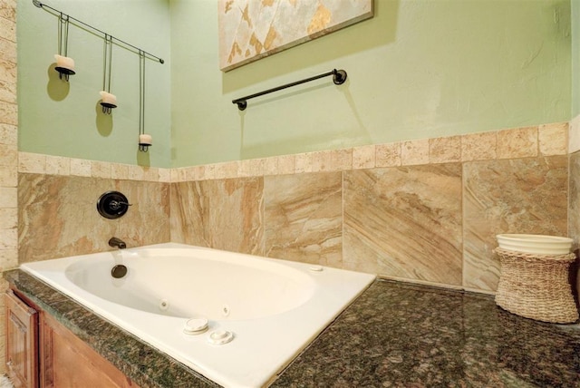 4220 Caribou St, Tuttle, OK 73089 - full bath featuring a tub with jets