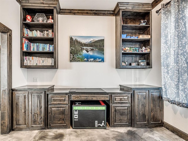 912 Ash NE, Piedmont, OK 73078 - bar featuring baseboards and concrete flooring