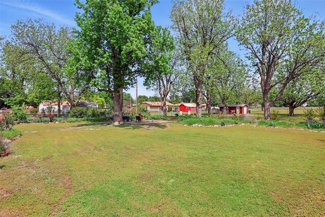 406 S Pine St, Crescent, OK 73028 - view of yard