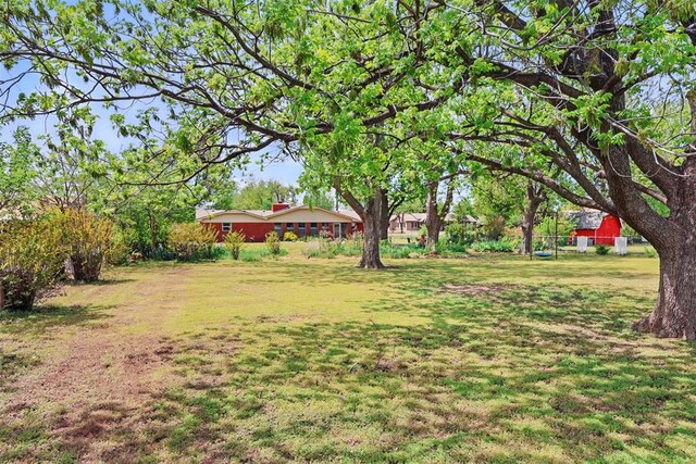 406 S Pine St, Crescent, OK 73028 - view of yard