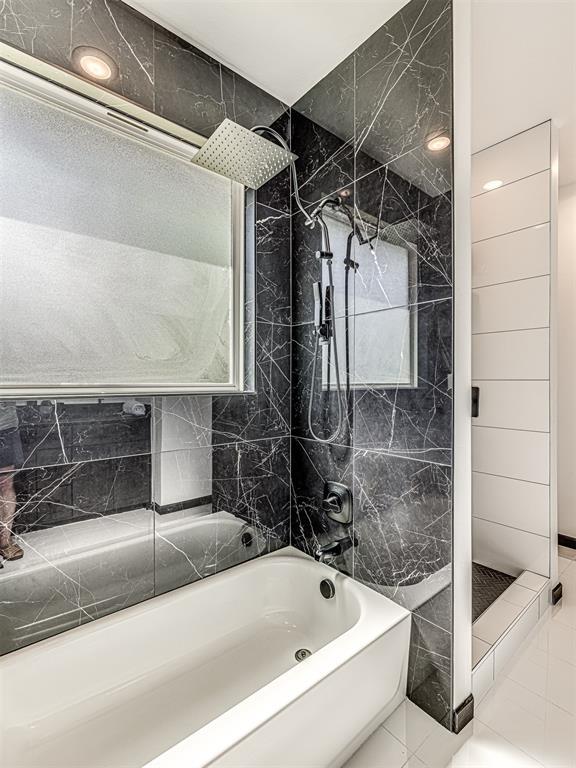4419 Meadowpark Dr, Midwest City, OK 73110 - full bath featuring shower / bathtub combination