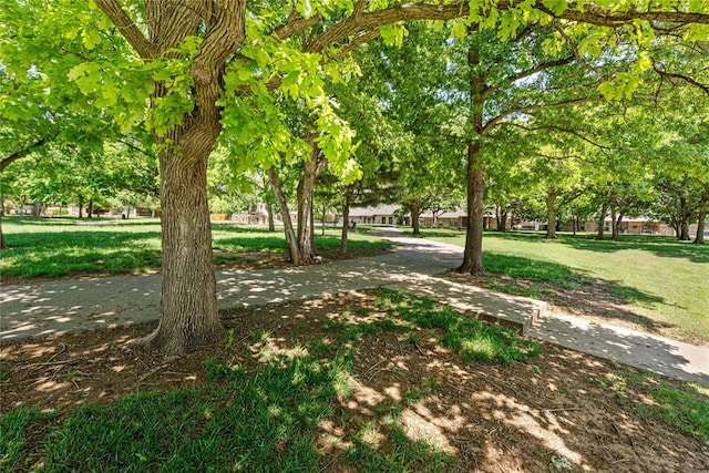 1525 NW 176th St, Edmond, OK 73012 - view of property's community featuring a lawn