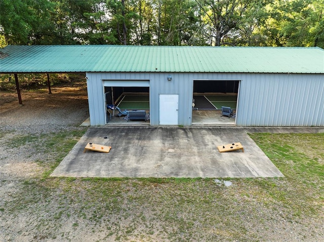 exterior space featuring a carport