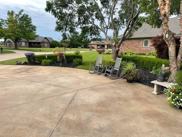 2210 Lakewood Dr, Chickasha, OK 73018 - photo 3
