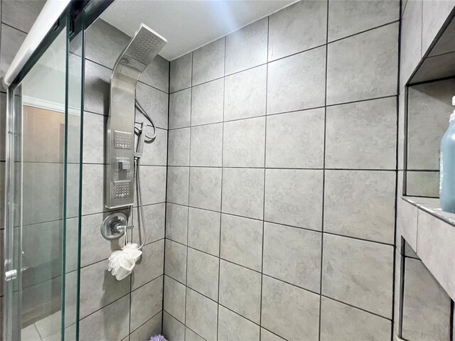 707 S Third St, Cheyenne, OK 73628 - bathroom featuring a shower stall