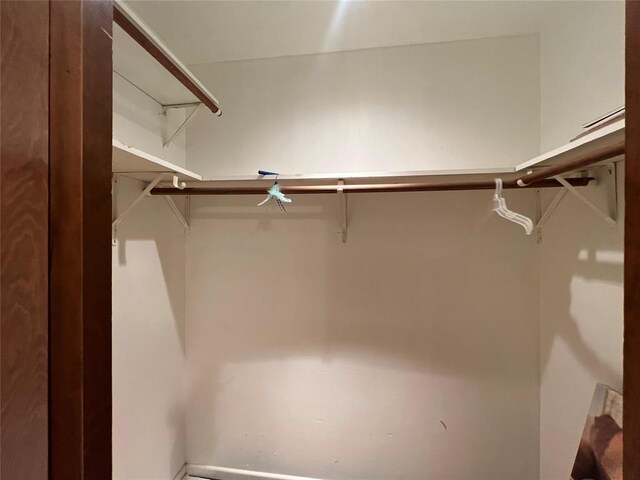 707 S Third St, Cheyenne, OK 73628 - view of spacious closet