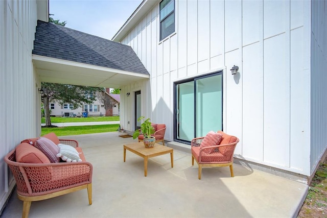 1027 S 7th St, Chickasha, OK 73018 - view of patio / terrace