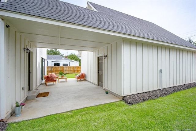 1027 S 7th St, Chickasha, OK 73018 - view of garage