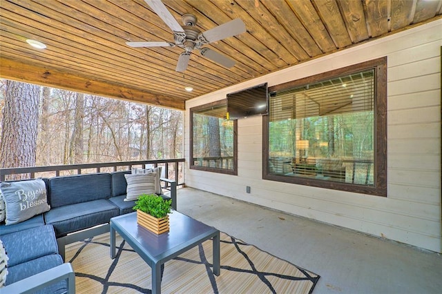 view of patio featuring ceiling fan and an outdoor hangout area