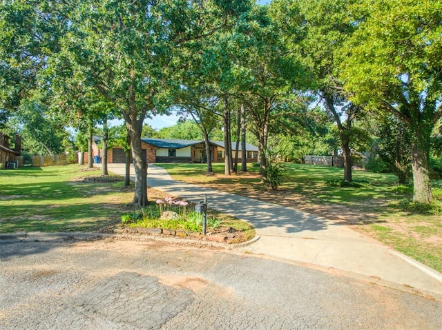 9 Dustin Cir, Shawnee, OK 74804 - photo 5