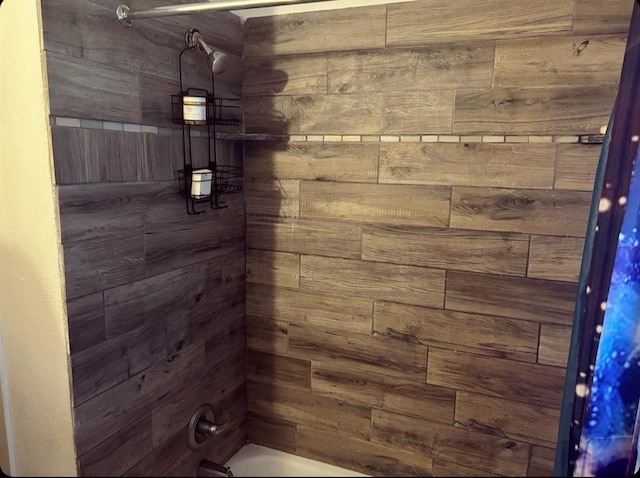 full bathroom featuring shower / bathtub combination