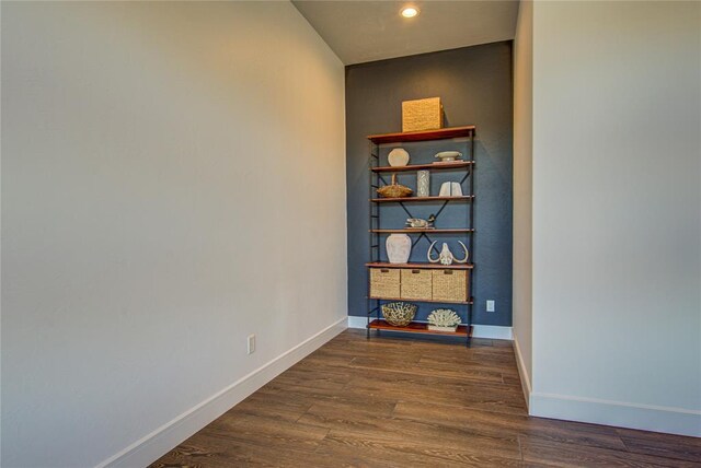 1212 W Wilshire Blvd, Nichols Hills, OK 73116 - detailed view of baseboards, wood finished floors, and recessed lighting
