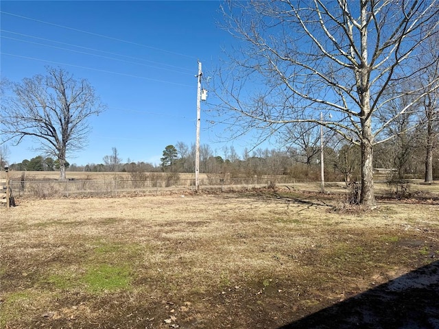 view of yard featuring a rural view