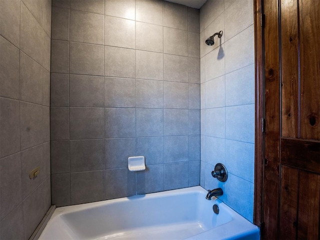 full bathroom featuring shower / washtub combination