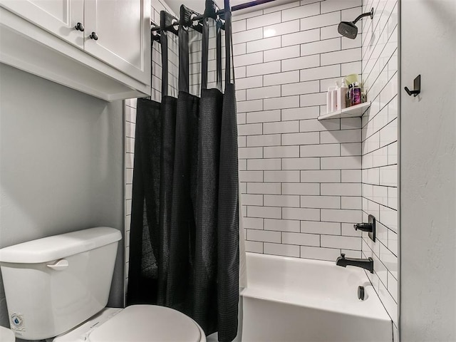 full bath with toilet and shower / bath combination with curtain