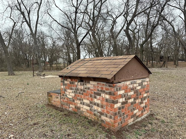 view of outdoor structure