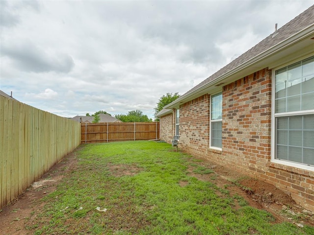 16632 Parkhurst Rd, Edmond, OK 73012 - view of fenced backyard