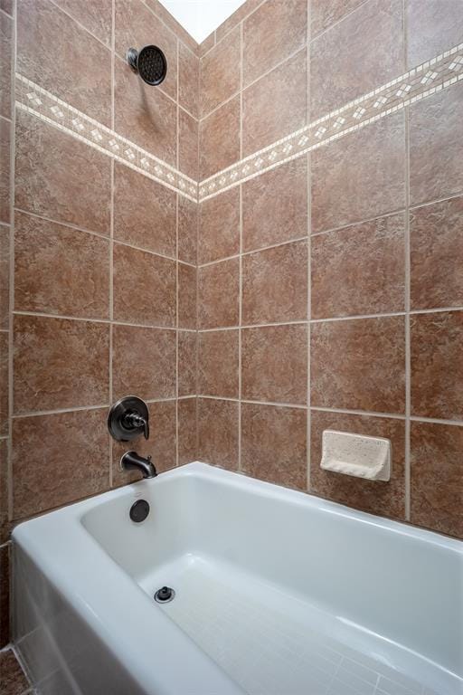 3520 SW 123rd Pl, Oklahoma City, OK 73170 - bathroom featuring shower / bath combination and a skylight