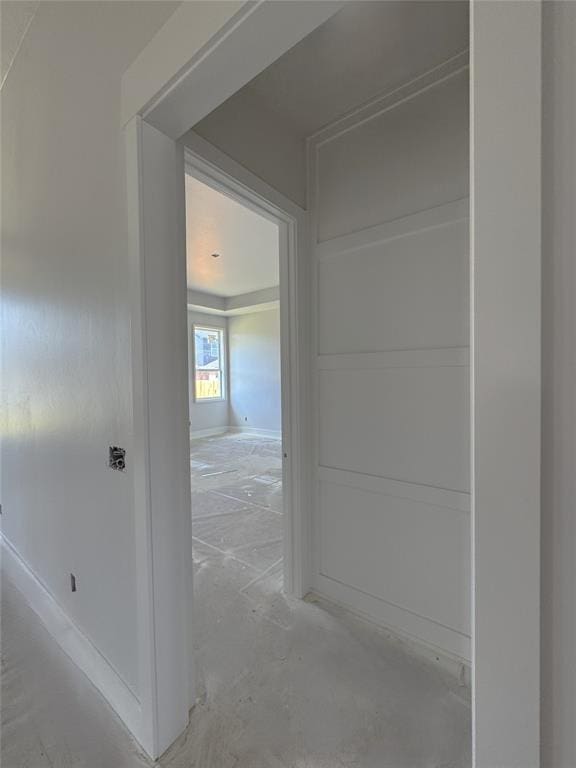 6409 NW 153rd St, Edmond, OK 73013 - hallway with concrete flooring