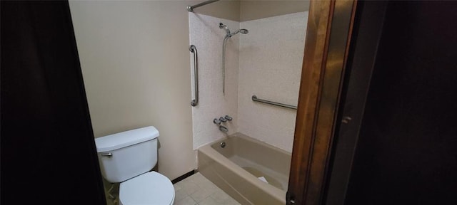 full bathroom featuring washtub / shower combination and toilet