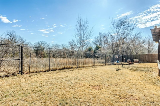 view of yard featuring fence